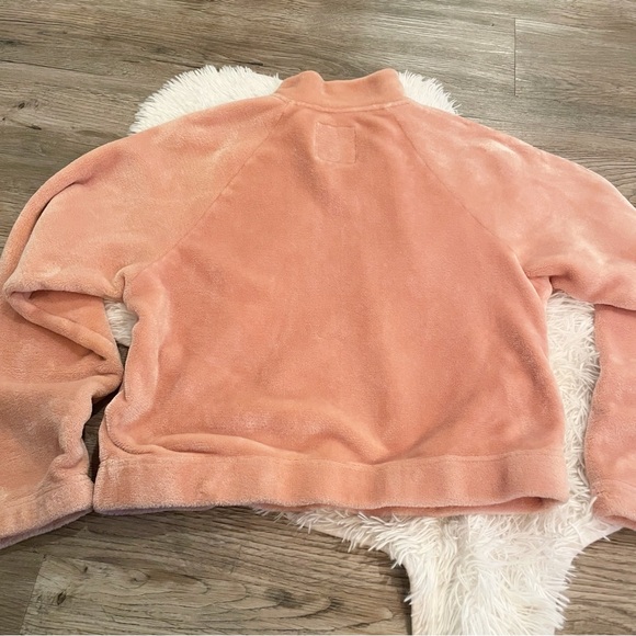 Hollister Faux Fur Half Zip Pullover Blush Pink Fleece Cozy Cropped Med Cozy - Picture 7 of 7